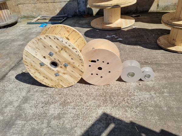 Selection of cable reels